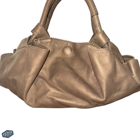 Loewe Nappa Aire Anagram Gold Soft Leather Scalloped Edged Hobo Handbag - Picture 2 of 11